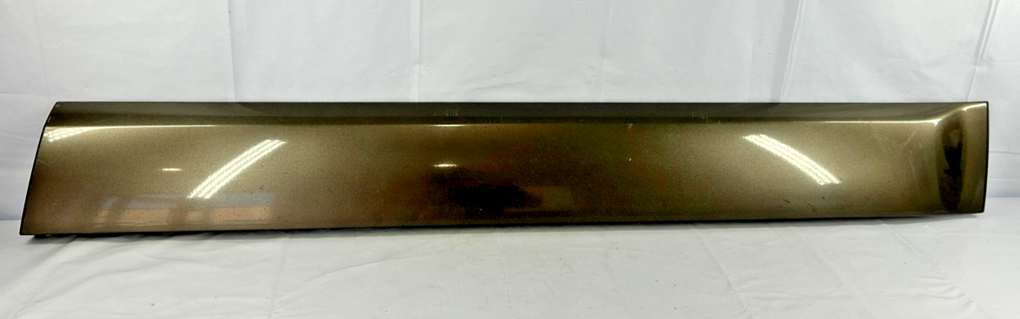 2005-2009 Subaru Legacy Outback Front Right Door Lower Molding C2L 91112AG28ANN