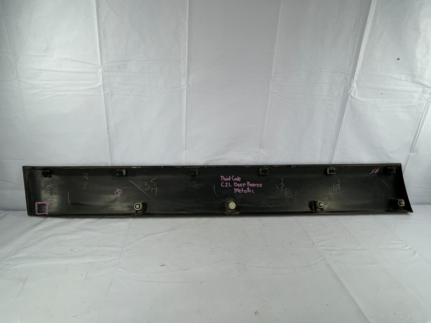 2005-2009 Subaru Legacy Outback Front Right Door Lower Molding C2L 91112AG28ANN