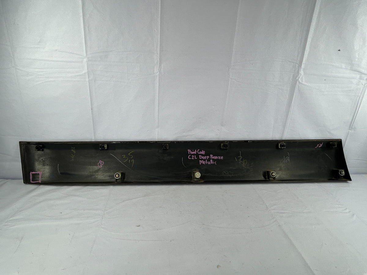 2005-2009 Subaru Legacy Outback Front Right Door Lower Molding C2L 91112AG28ANN