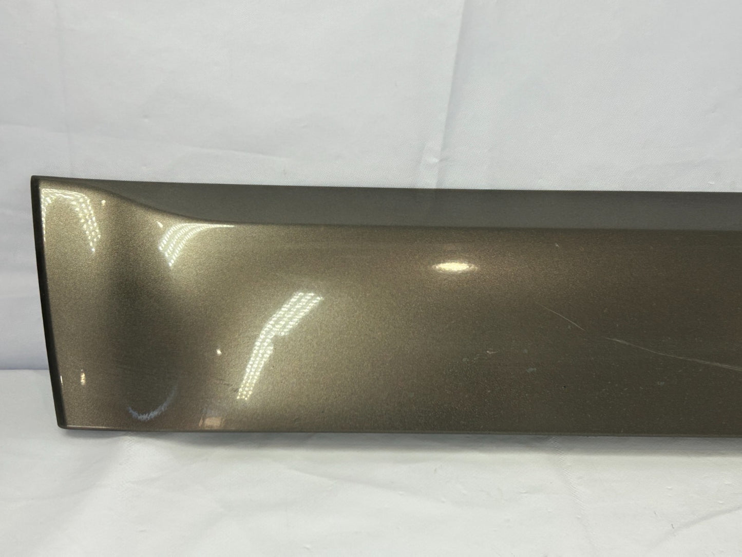 2005-2009 Subaru Legacy Outback Front Left Door Lower Molding C2L 91112AG29ANN