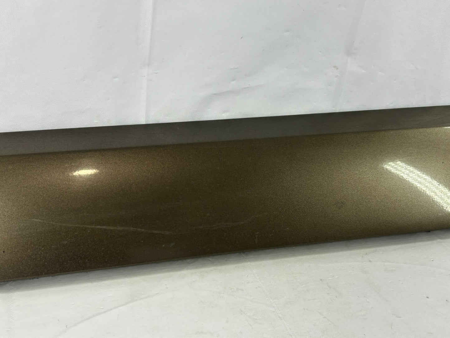 2005-2009 Subaru Legacy Outback Front Left Door Lower Molding C2L 91112AG29ANN