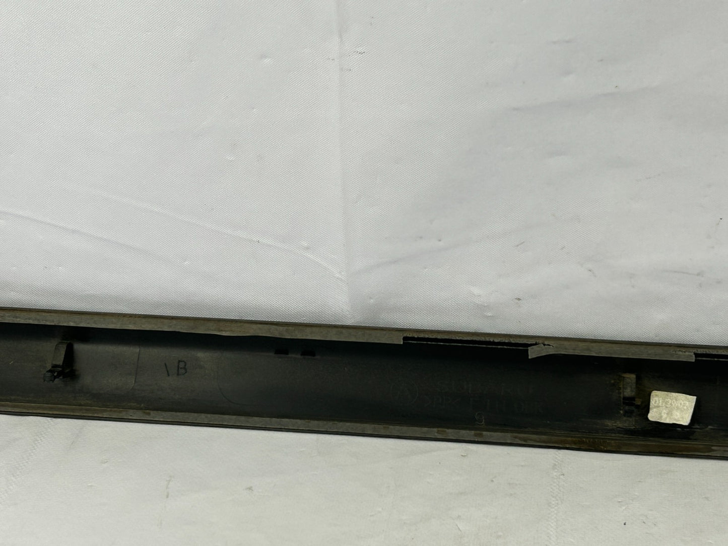 05-09 Subaru Outback Front Left Upper Door Molding Trim Bronze OEM 91012AG09ANN