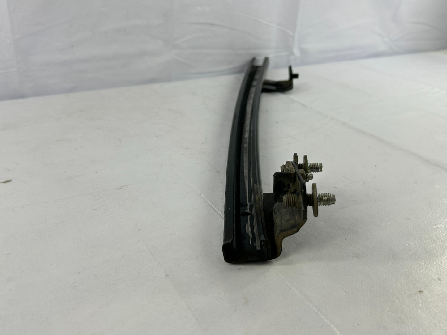 2005-2009 Subaru Outback Front Left Window Guide Sash Track OEM 61240AG110