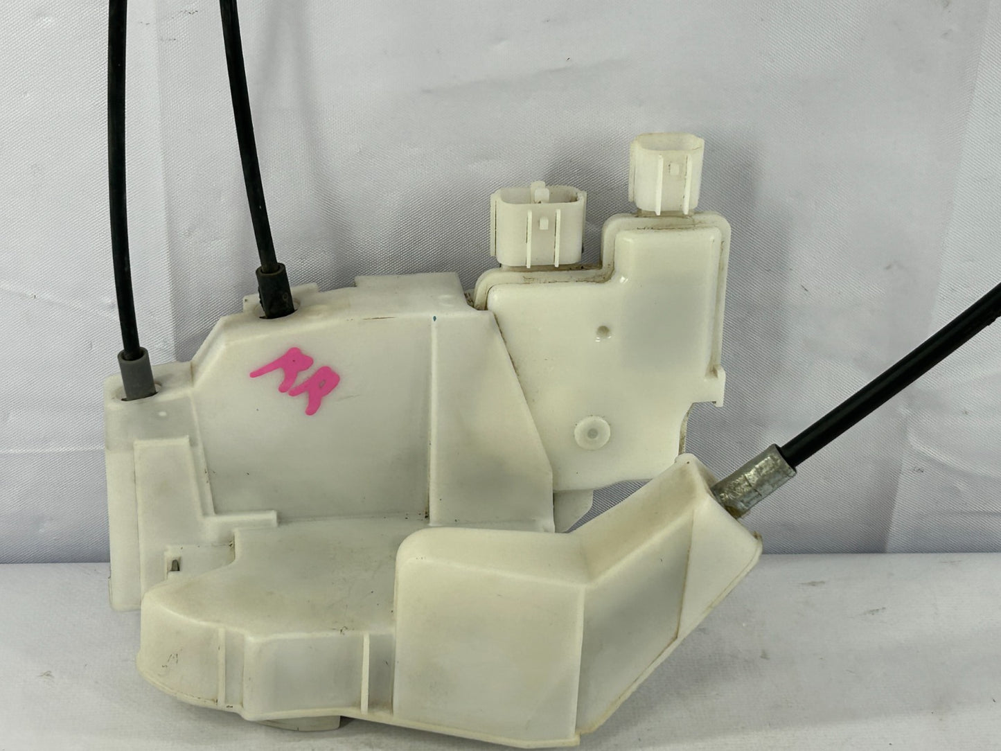 2005-2009 Subaru Outback Rear Right Door Lock Latch Actuator OEM 61100AG00A