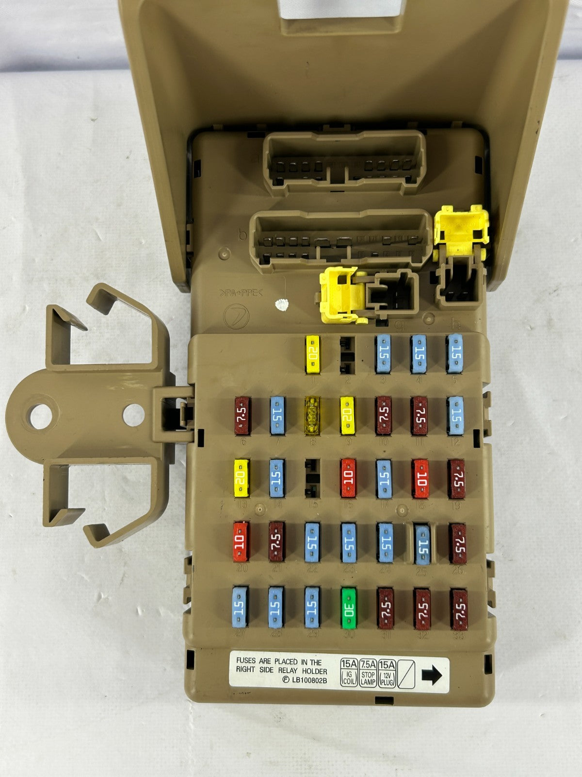 2007-2009 Subaru Outback Cabin Fuse Box Junction Block Module OEM 82201AG02C