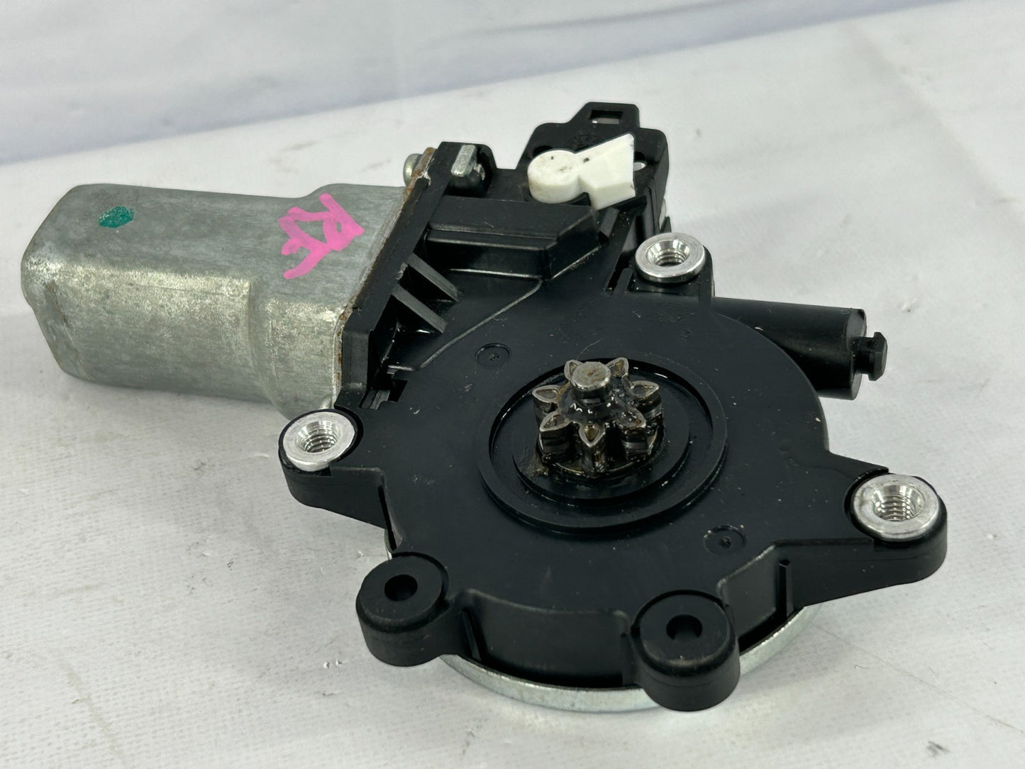 2005-2009 Subaru Outback Front Right Passenger Side Window Motor OEM 61188AG00A
