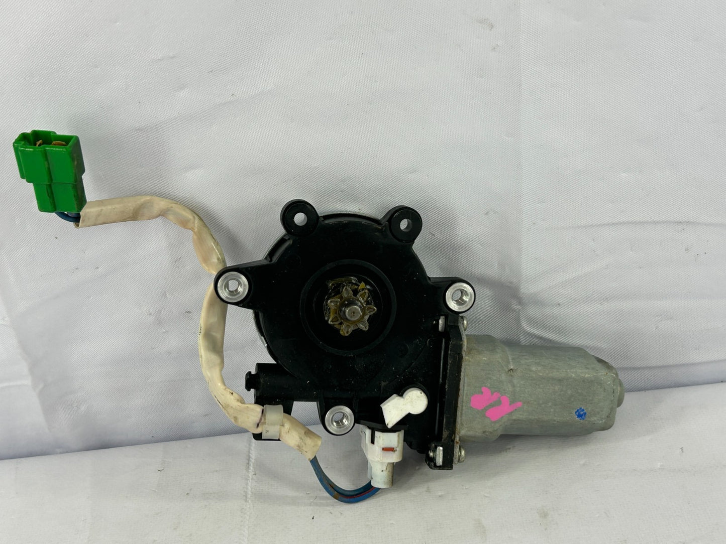 2005-2009 Subaru Outback Rear Right Door Window Regulator Motor OEM 62188AG00A