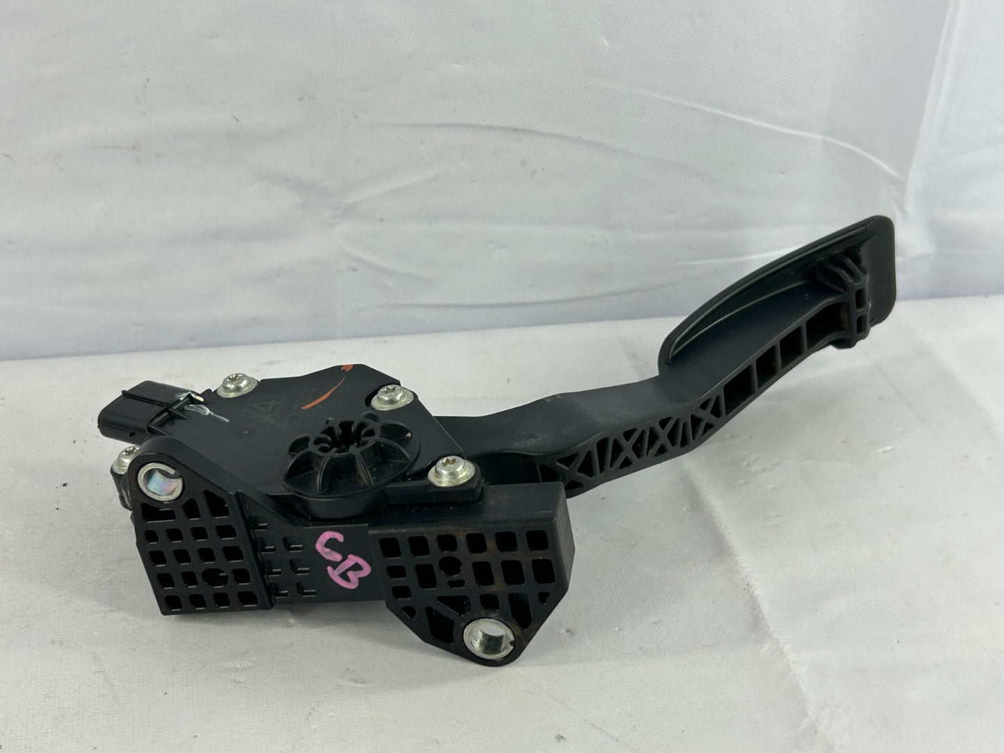 2007-2014 Subaru Outback Accelerator Gas Pedal Assembly 36010AG140