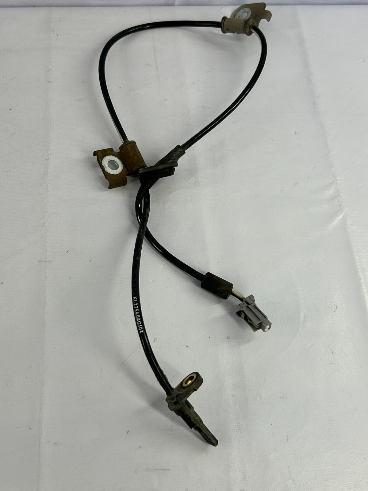 2007-2009 Subaru Outback Front Right Side ABS Wheel Speed Sensor 27540AG10A