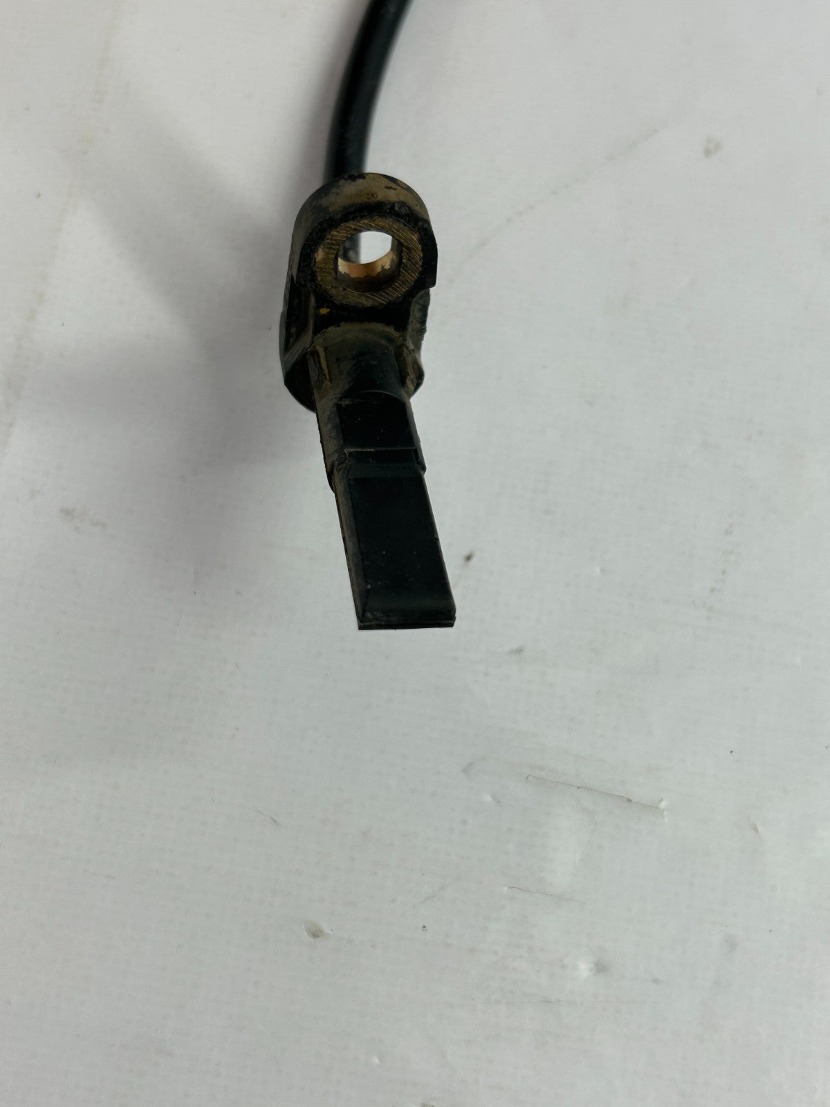 2007-2009 Subaru Outback Front Right Side ABS Wheel Speed Sensor 27540AG10A