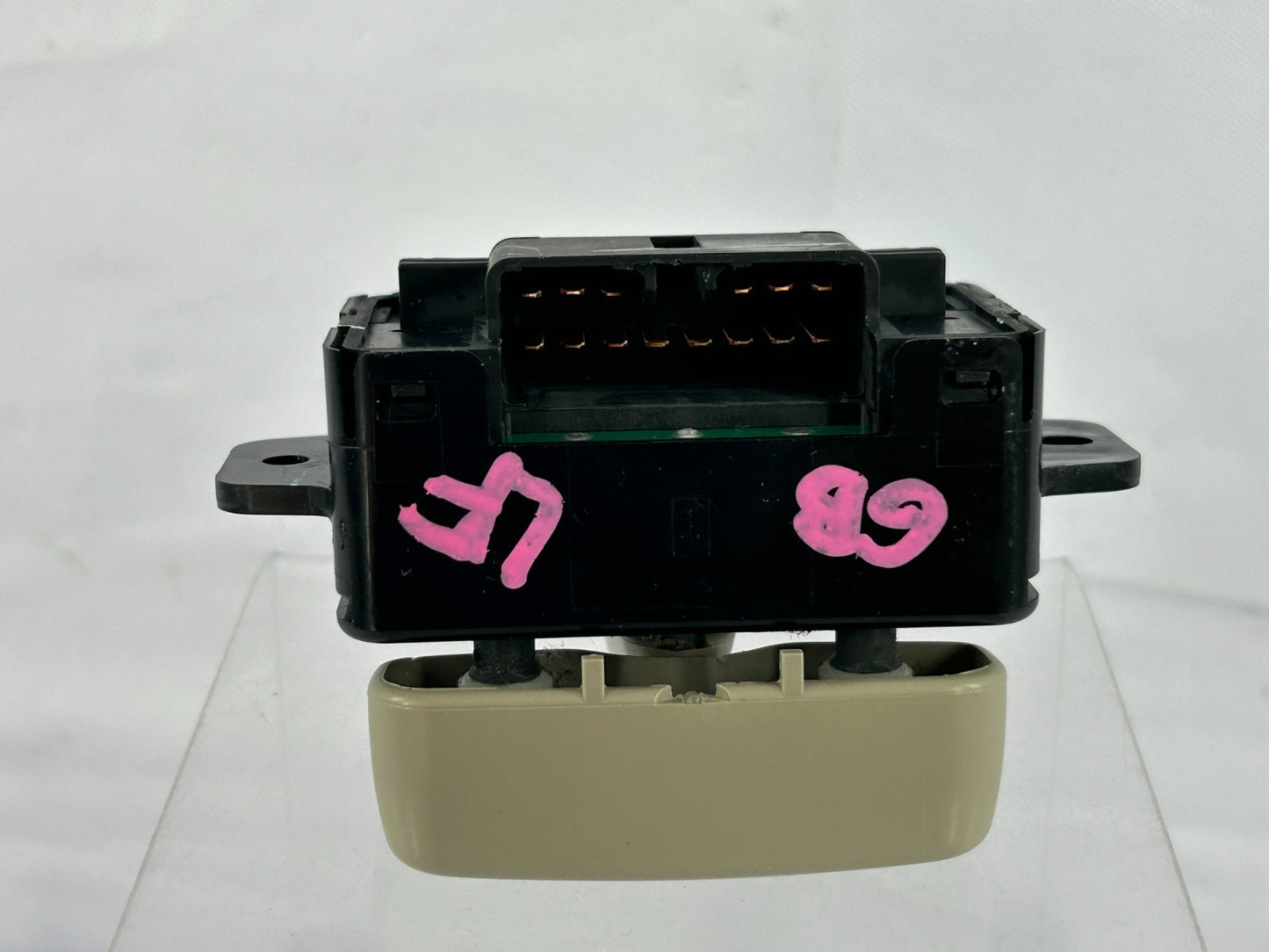 2005-2009 Subaru Outback Left Side 8 Way Power Seat Switch Beige OEM 64176AE10A