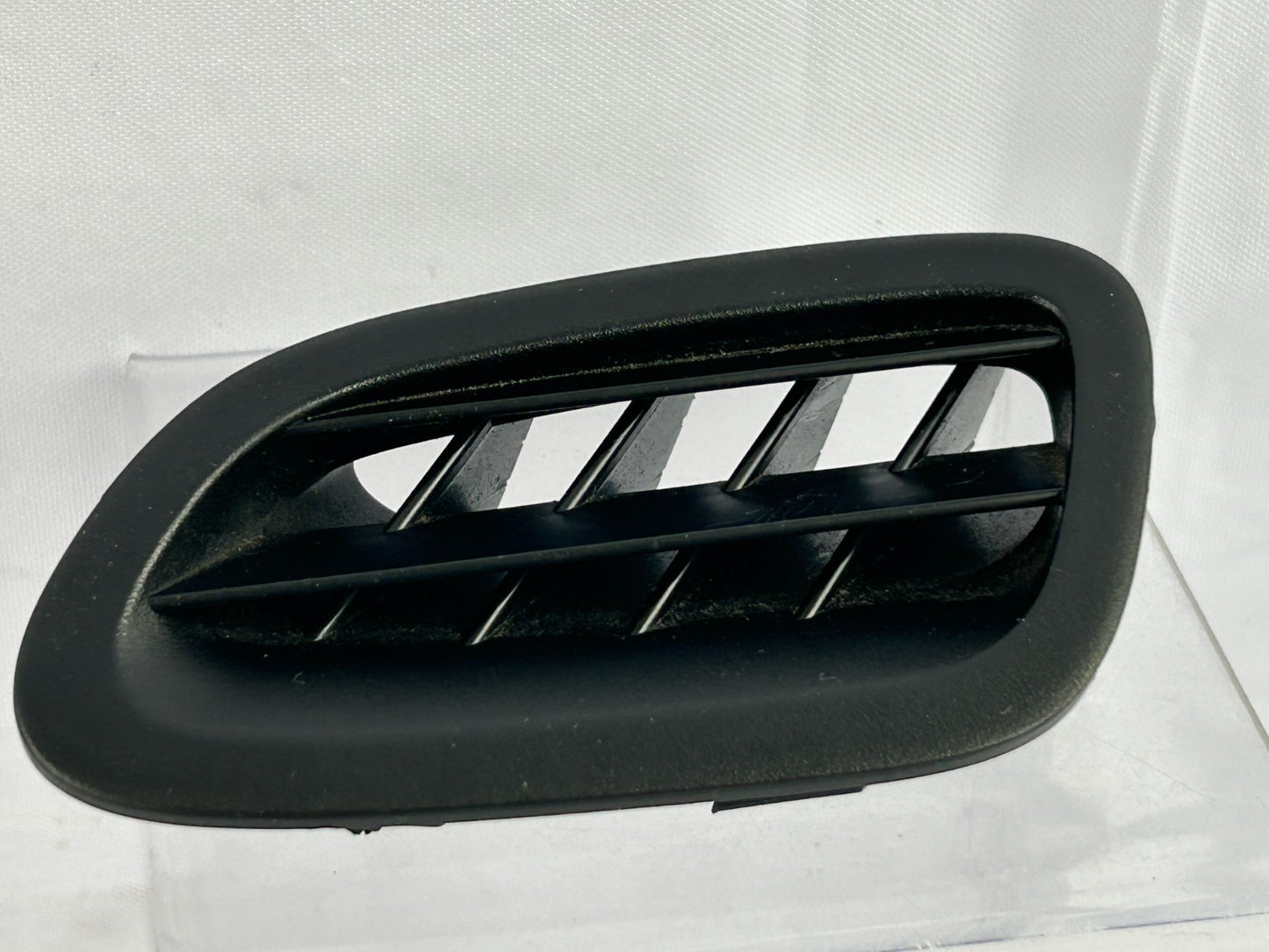 05-09 Subaru Outback Front Left Side Windshield Defogger Grille OEM 66115AG01B