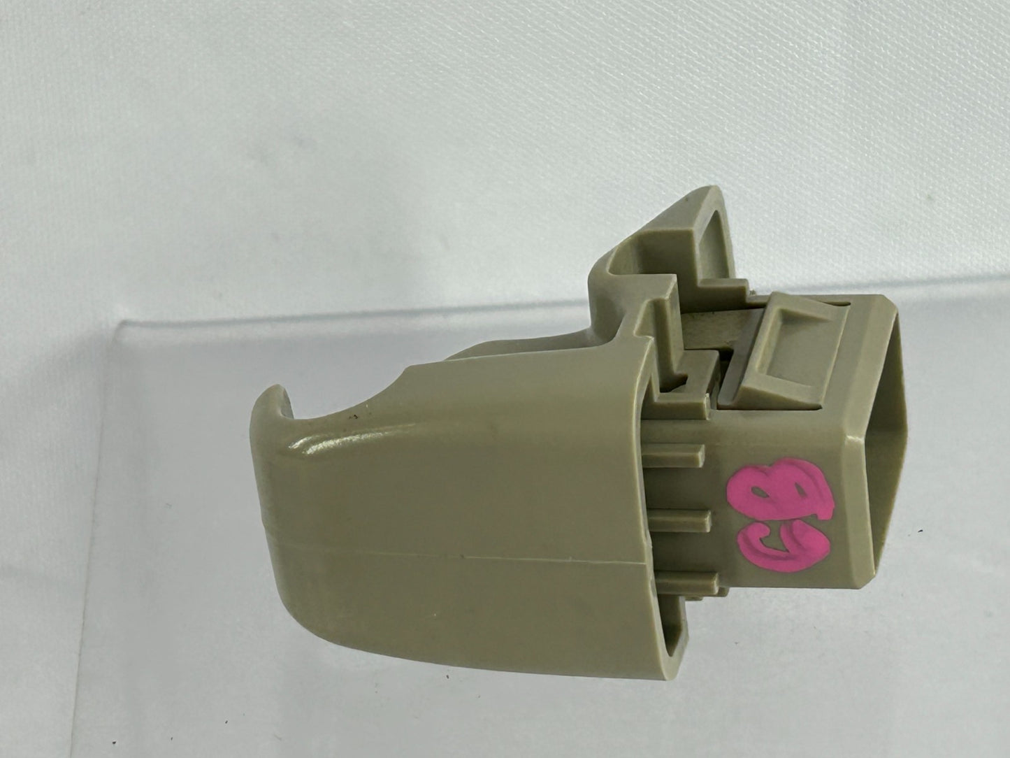 2005-2009 Subaru Outback Left or Right Sun Visor Hook Beige OEM 92018AG01AOR