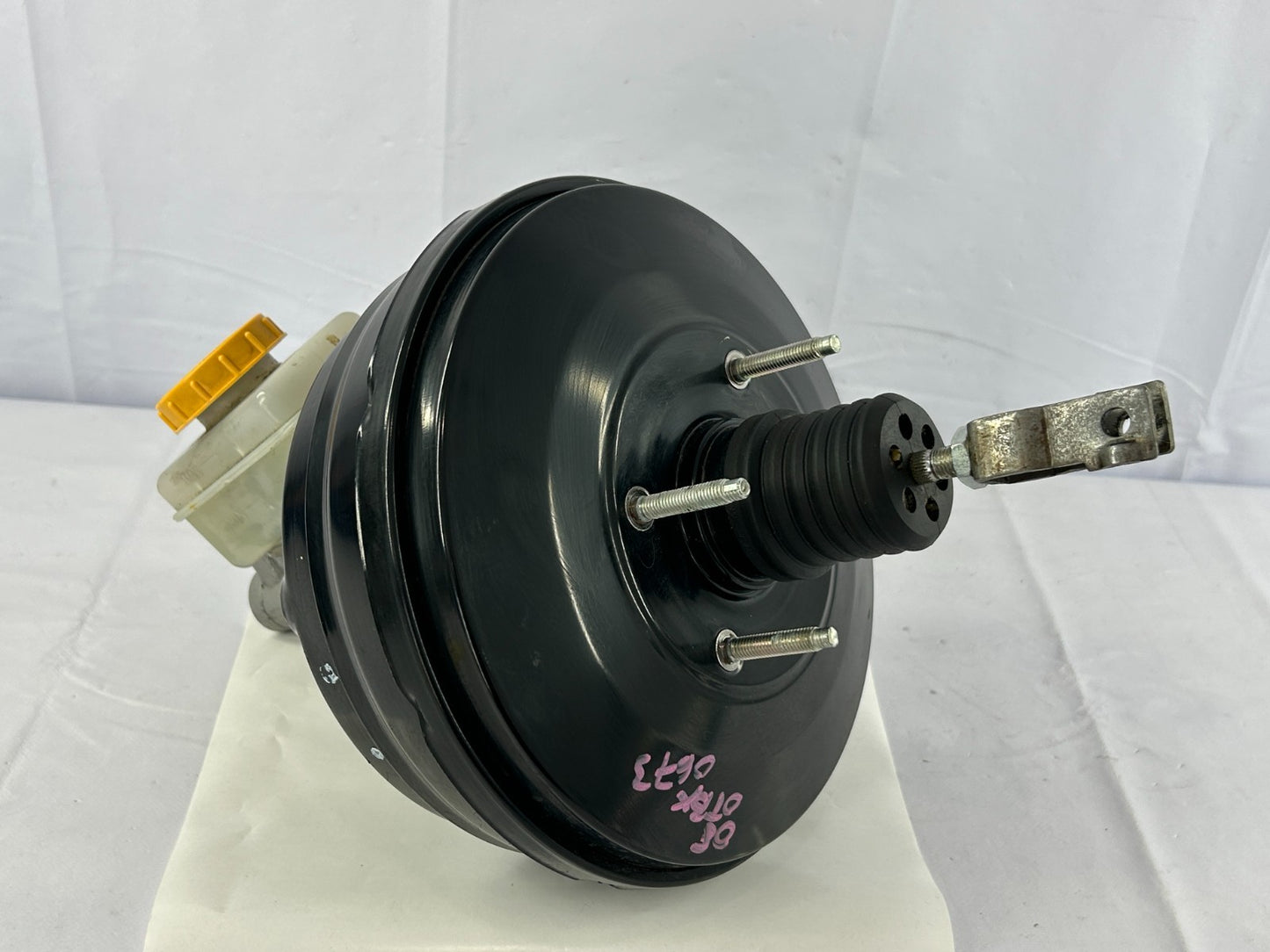 2007-2009 Subaru Outback Brake Booster With Master Cylinder OEM 26402AG15A