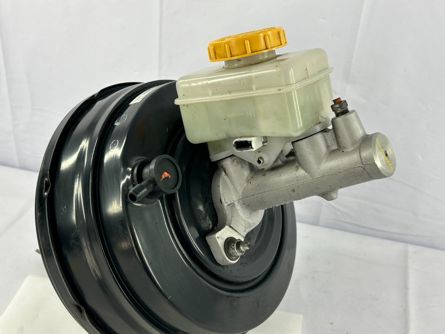 2007-2009 Subaru Outback Brake Booster With Master Cylinder OEM 26402AG15A