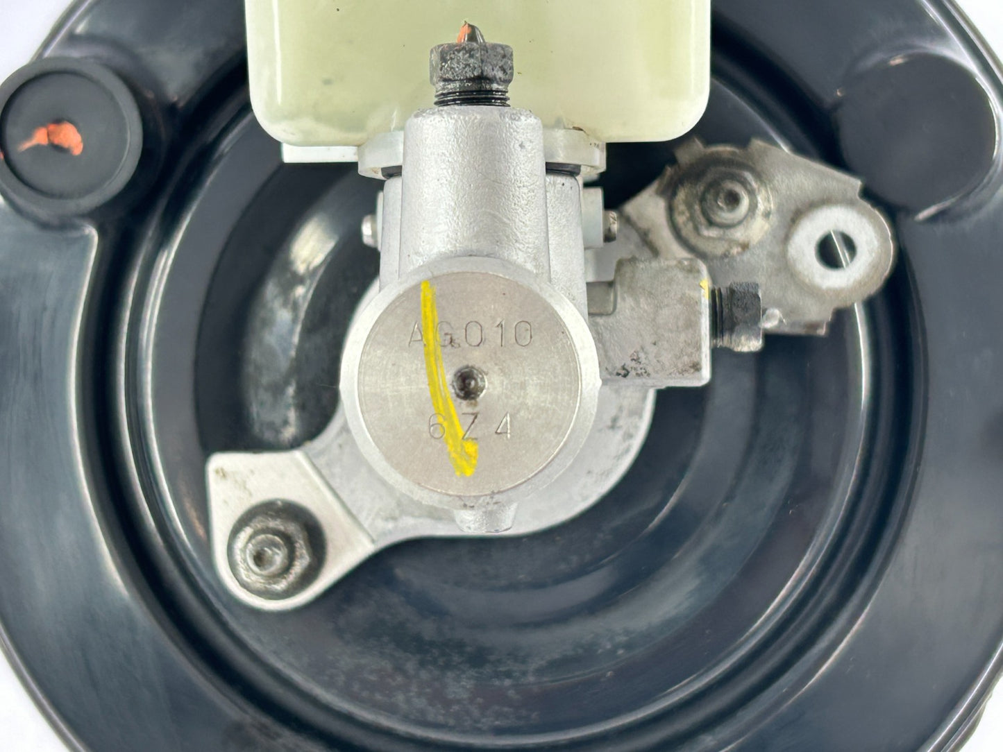 2007-2009 Subaru Outback Brake Booster With Master Cylinder OEM 26402AG15A
