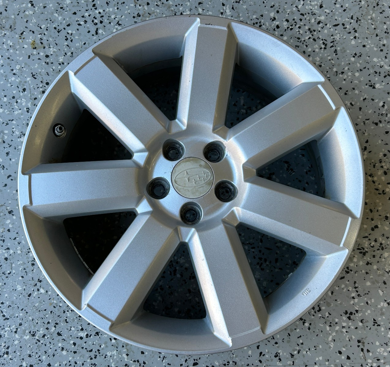 2008-2009 Subaru Outback Alloy 7 Spoke 17x7J 17-inch Wheel Rim 5-Bolt OEM