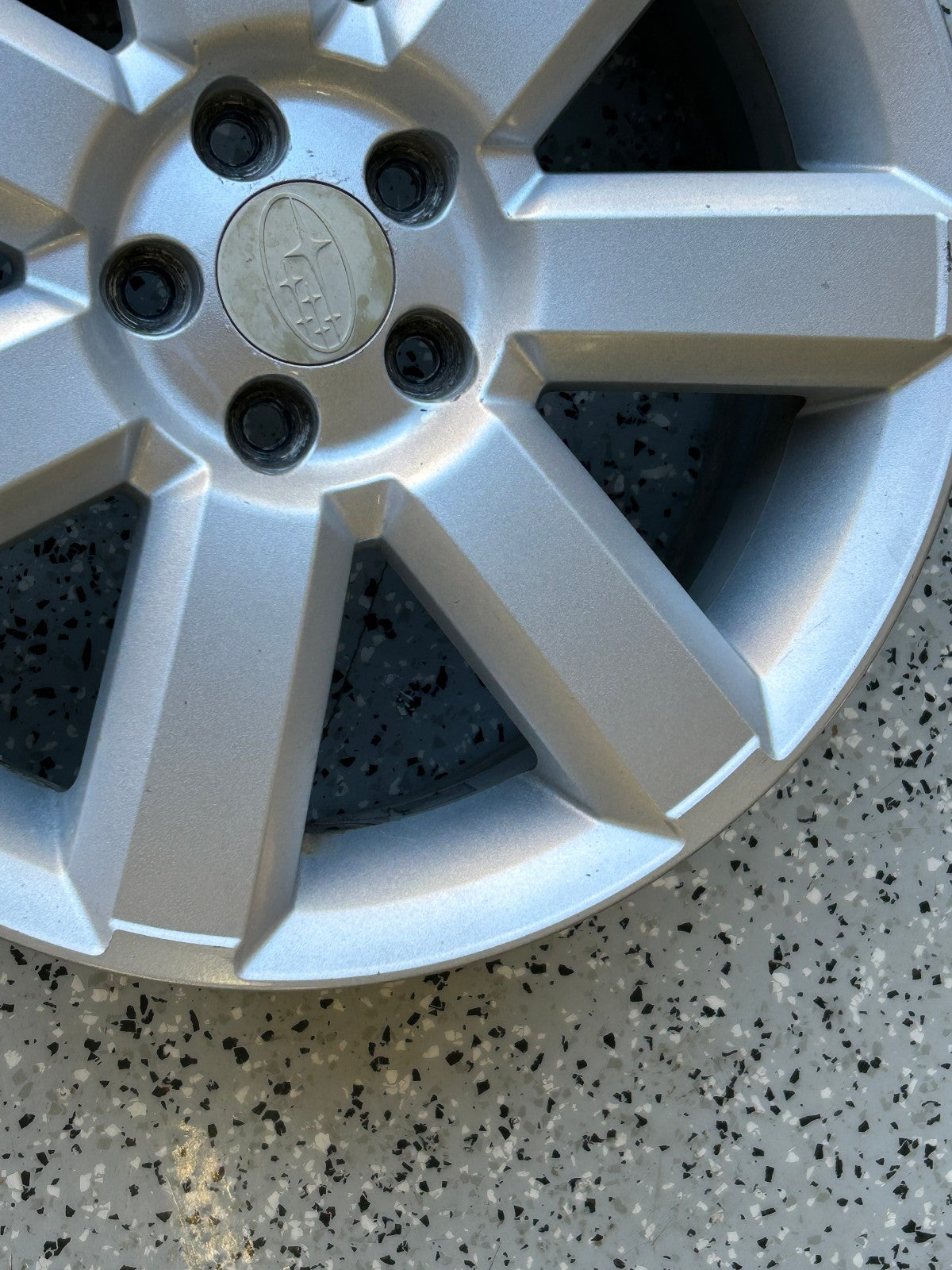 2008-2009 Subaru Outback Alloy 7 Spoke 17x7J 17-inch Wheel Rim 5-Bolt OEM
