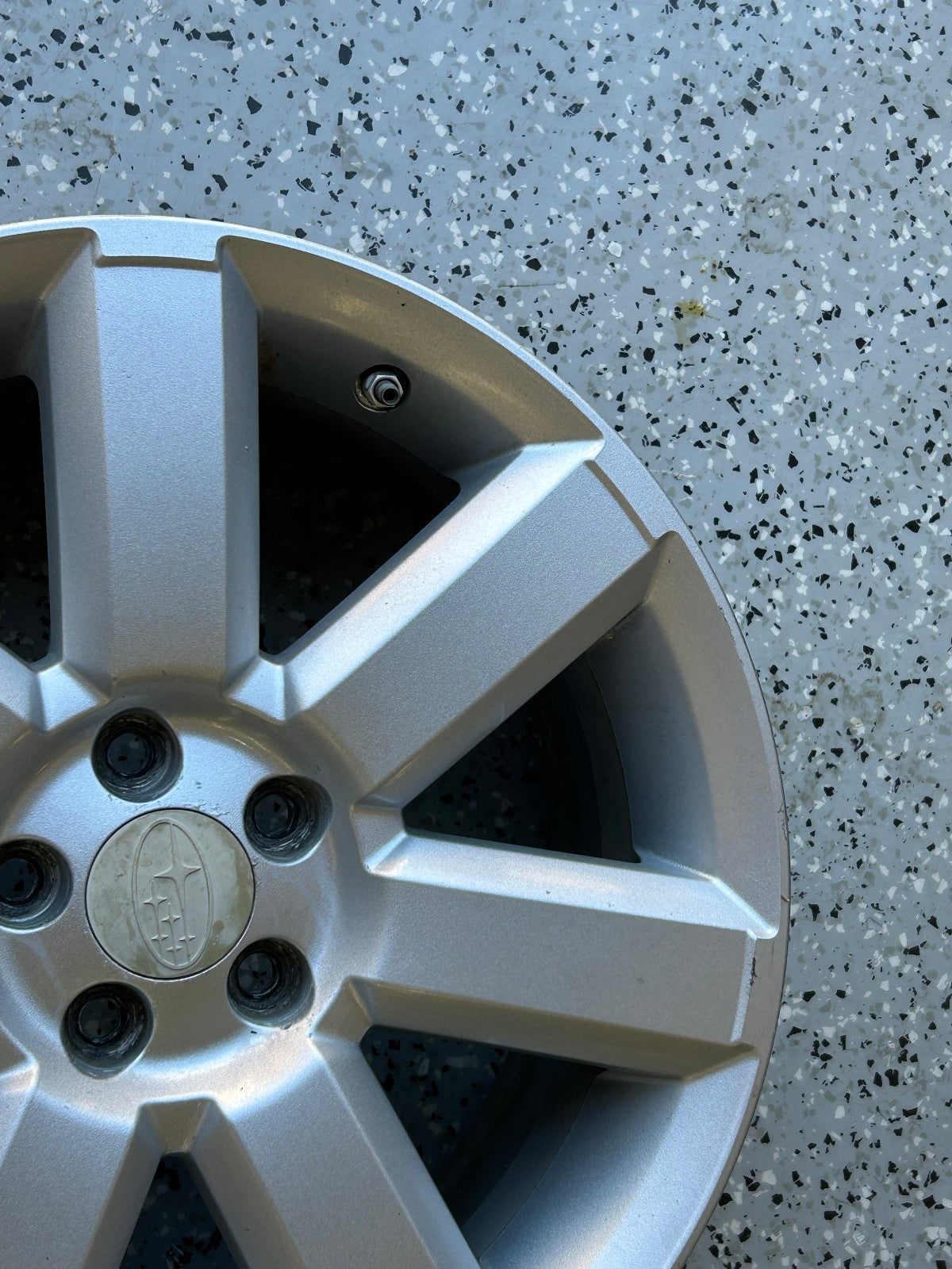 2008-2009 Subaru Outback Alloy 7 Spoke 17x7J 17-inch Wheel Rim 5-Bolt OEM