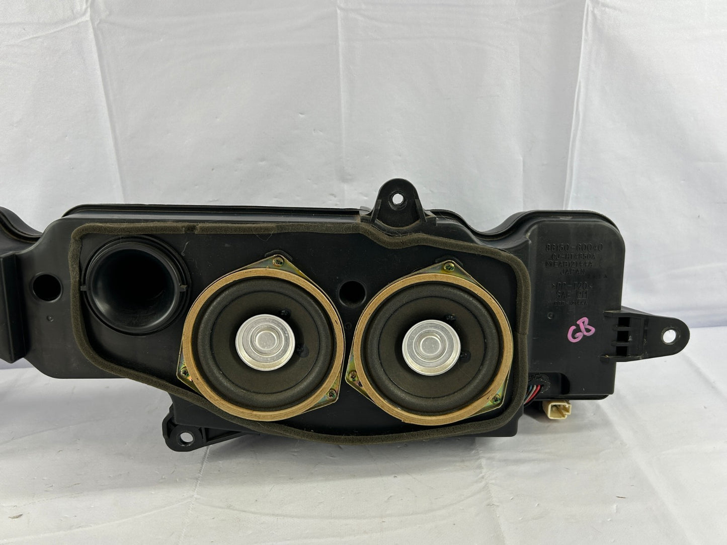1998-2001 Toyota Land Cruiser Rear Audio Subwoofer Speaker OEM 86150-60040