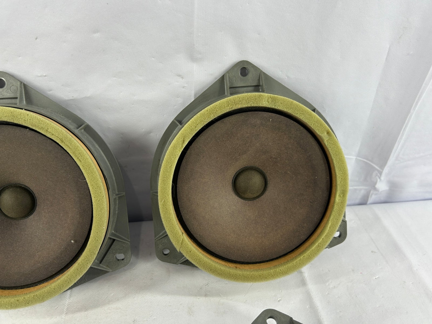 1998-2001 Toyota Land Cruiser Audio Door Speaker Set of 4 OEM 86160-22790