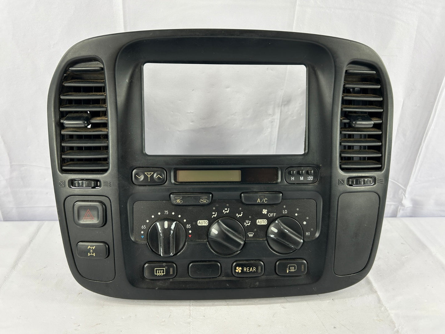 1999-2003 Toyota Land Cruiser Heater A/C Climate Control Assembly OEM 88650-6040