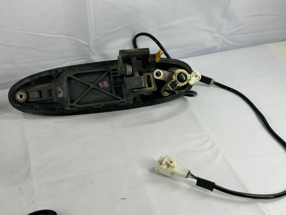 98-07 Toyota Land Cruiser Front Right & Left Door Handle W/ Key OEM 6921060071C0