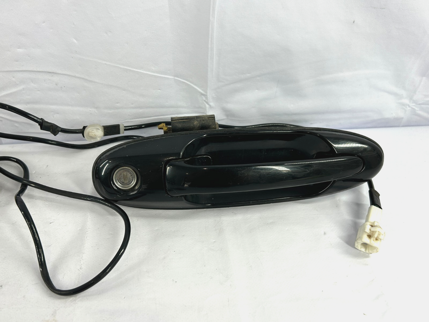 98-07 Toyota Land Cruiser Front Right & Left Exterior Door Handles with Key OEM