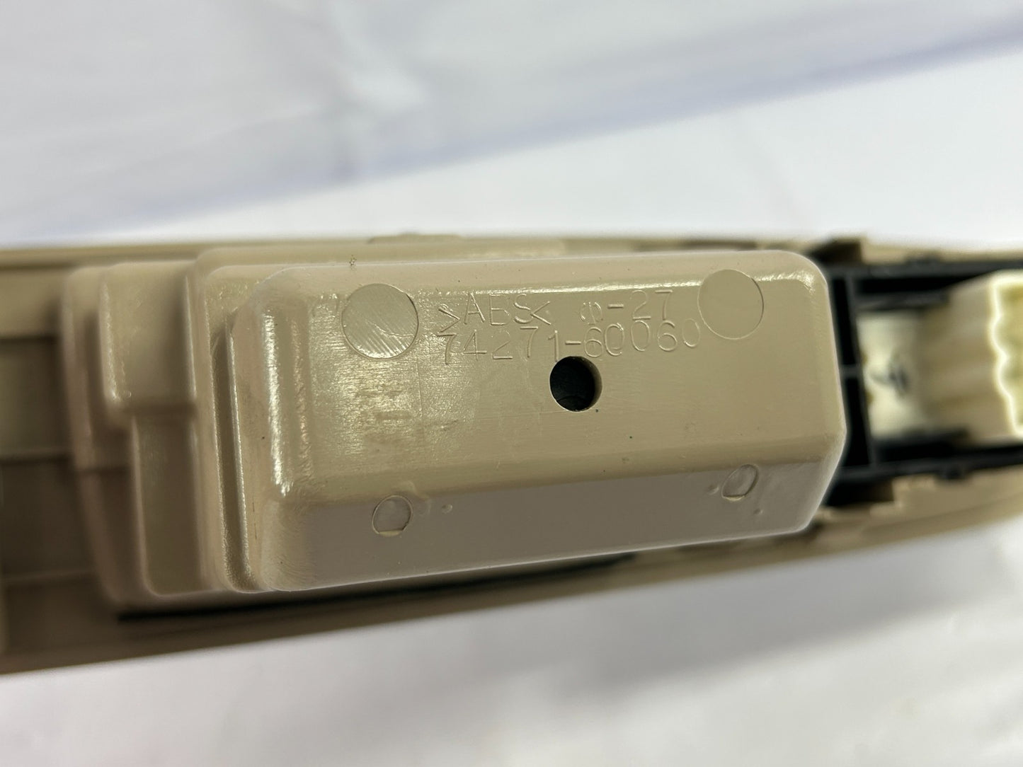98-01 Toyota Land Cruiser Rear Right Door Window Switch & Bezel OEM 74203-60060