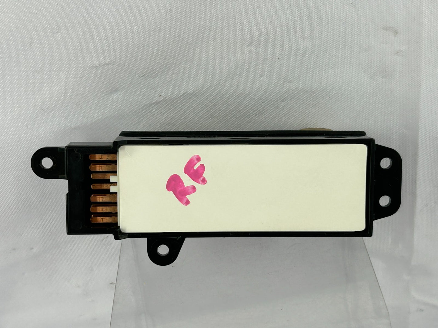 98-07 Toyota Land Cruiser Front Right Power Seat Adjust Switch OEM 84922-60090