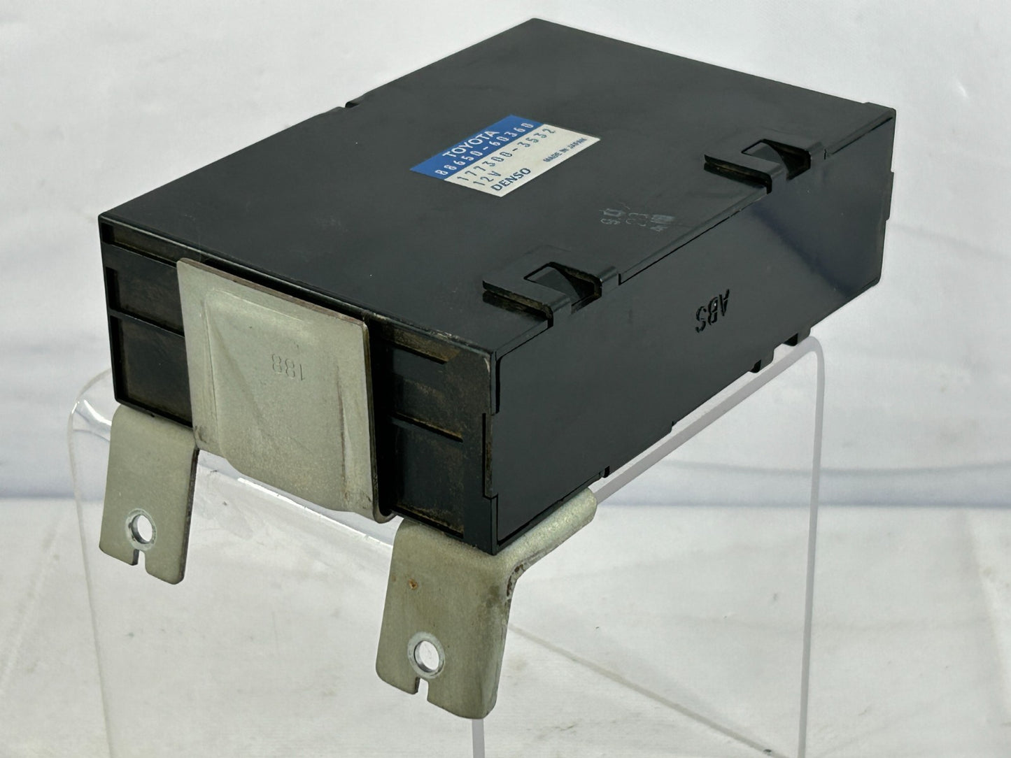 1998-2001 Toyota Land Cruiser Air Conditioner Amplifier Control OEM 88650-60360