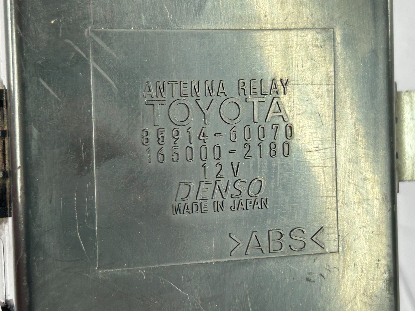 1998-2007 Toyota Land Cruiser Antenna Relay Control Module OEM 85914-60070