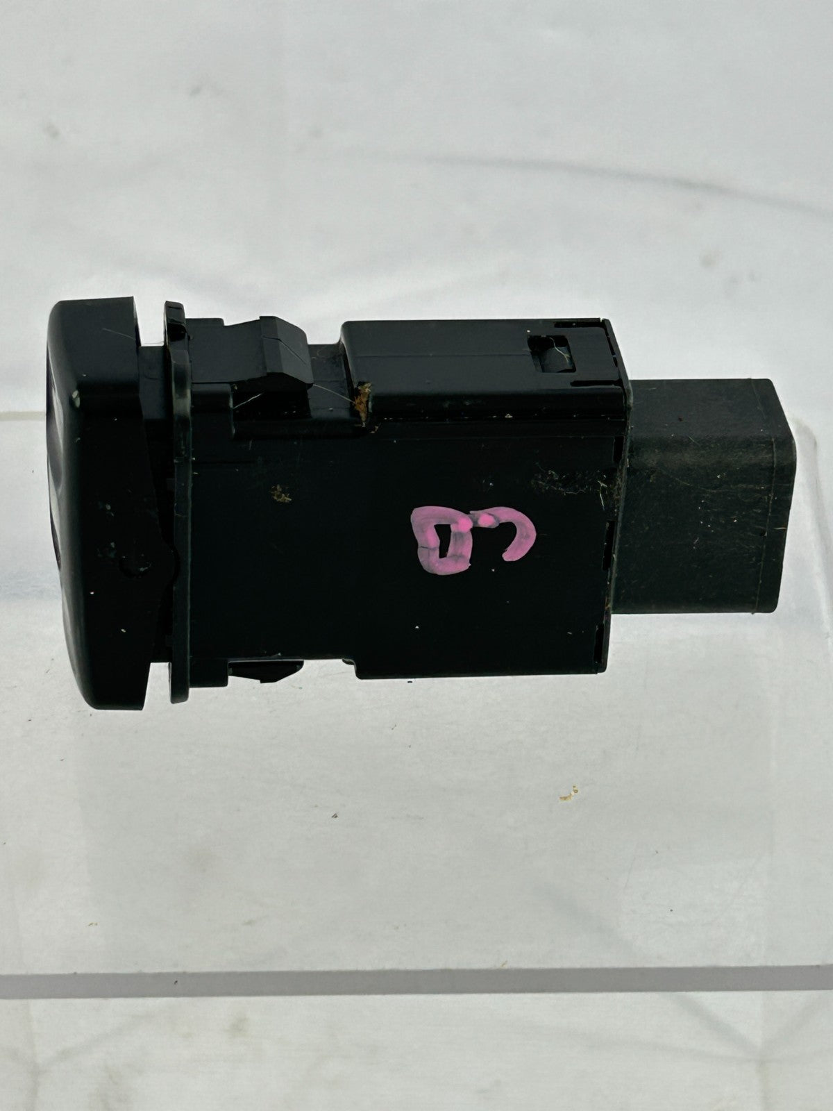 98-07 Toyota Land Cruiser Left Side Seat Heater Control Switch OEM 84751-60100