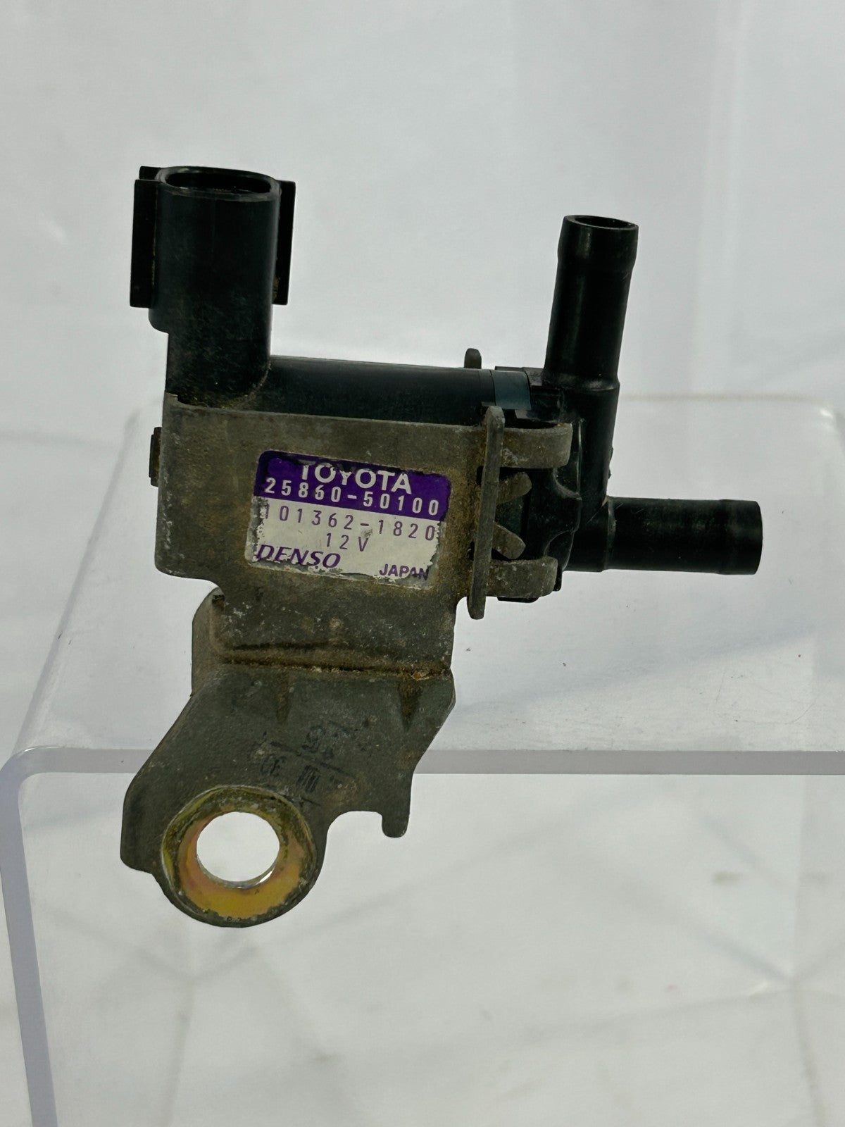 98-06 Toyota Land Cruiser Vacuum Switching Valve Purge Solenoid OEM 25860-50100