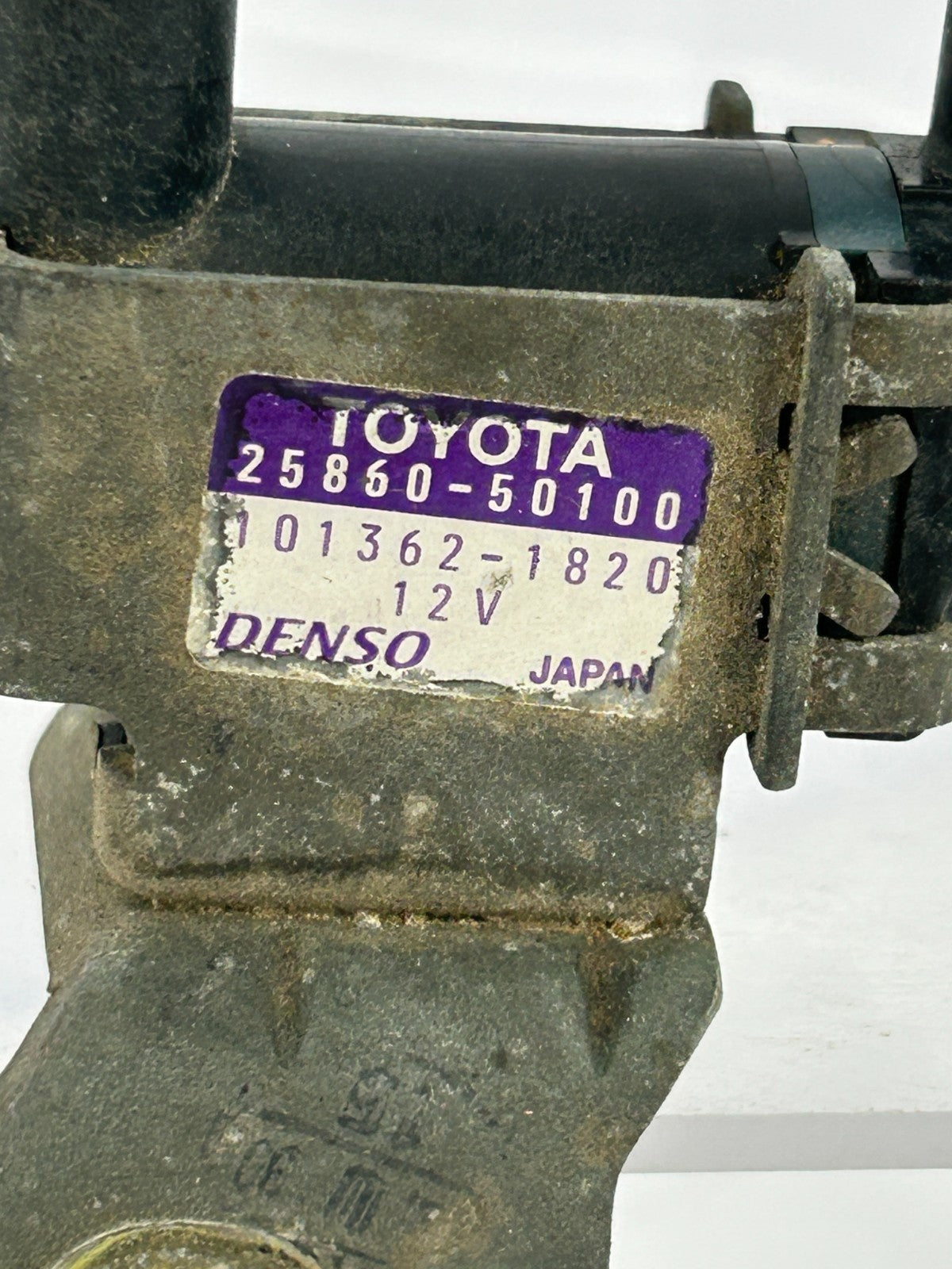 98-06 Toyota Land Cruiser Vacuum Switching Valve Purge Solenoid OEM 25860-50100