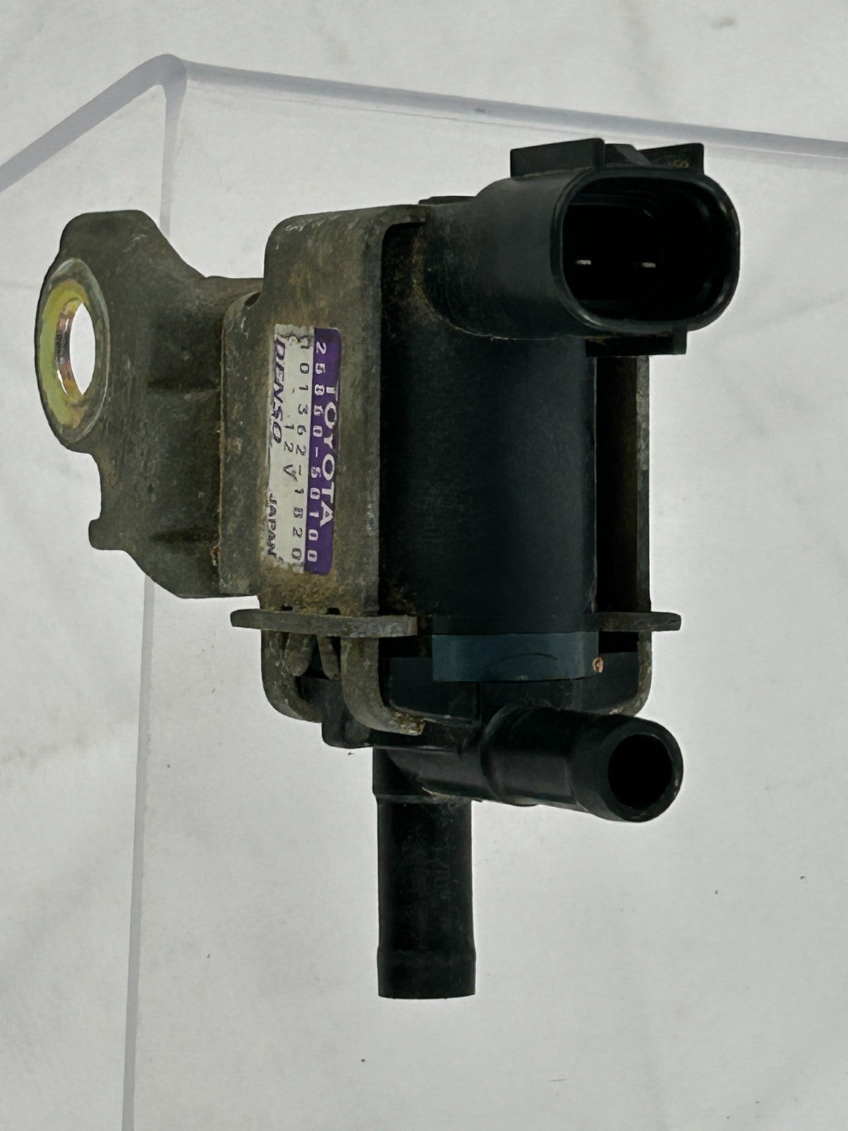 98-06 Toyota Land Cruiser Vacuum Switching Valve Purge Solenoid OEM 25860-50100