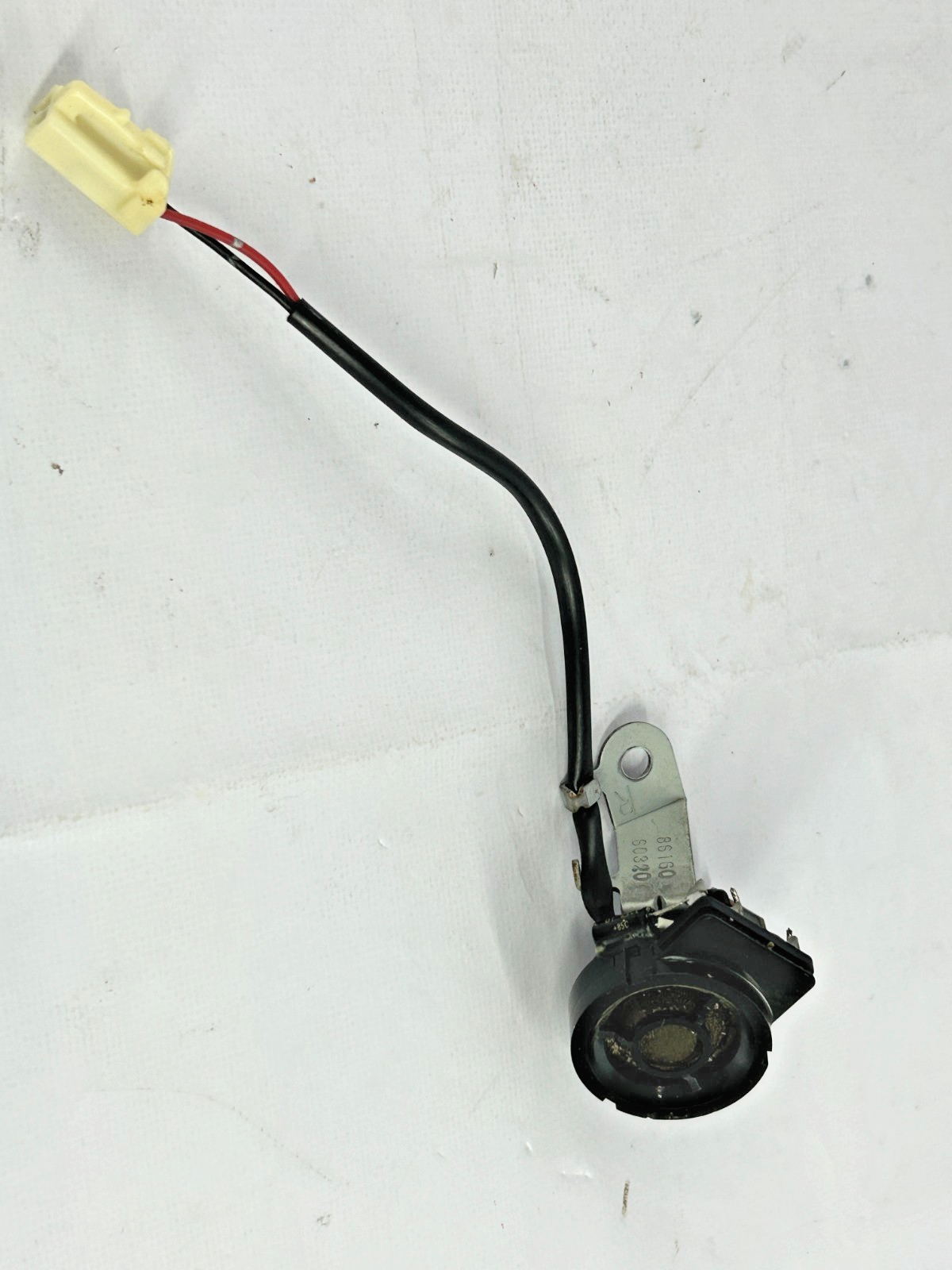 1998-2001 Toyota Land Cruiser Front Right Side Tweeter Speaker OEM 86160-60320