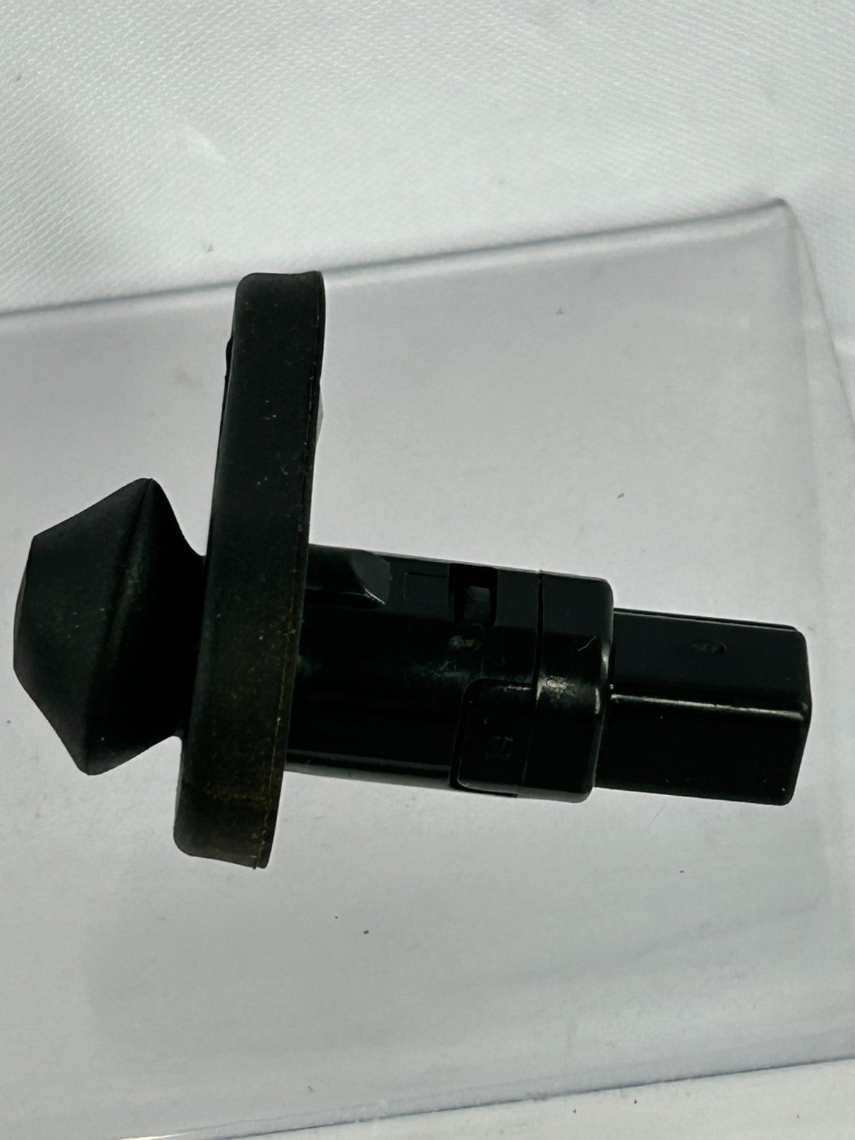 1998-2007 Toyota Land Cruiser Rear Right Door Jamb Switch Sensor OEM 84231-60070
