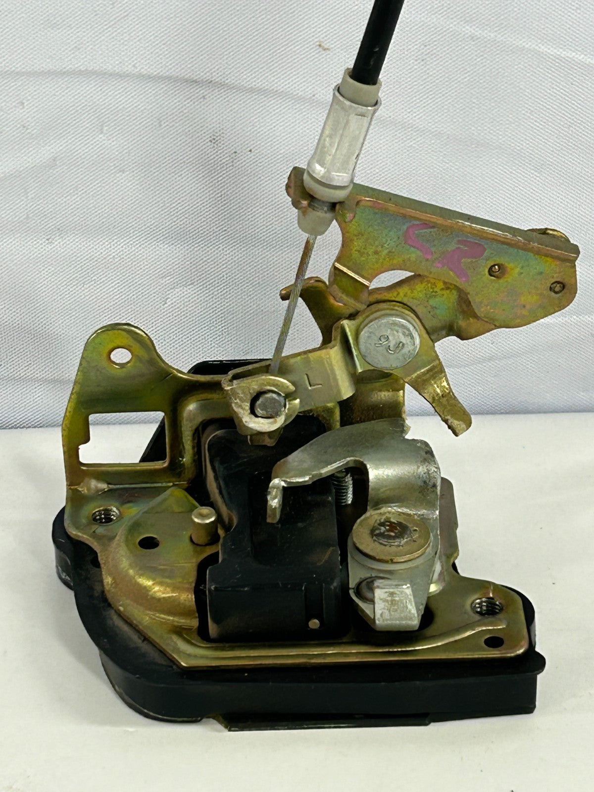 1999-2007 Toyota Land Cruiser Rear Left Door Lock Latch Actuator OEM 69060-60061
