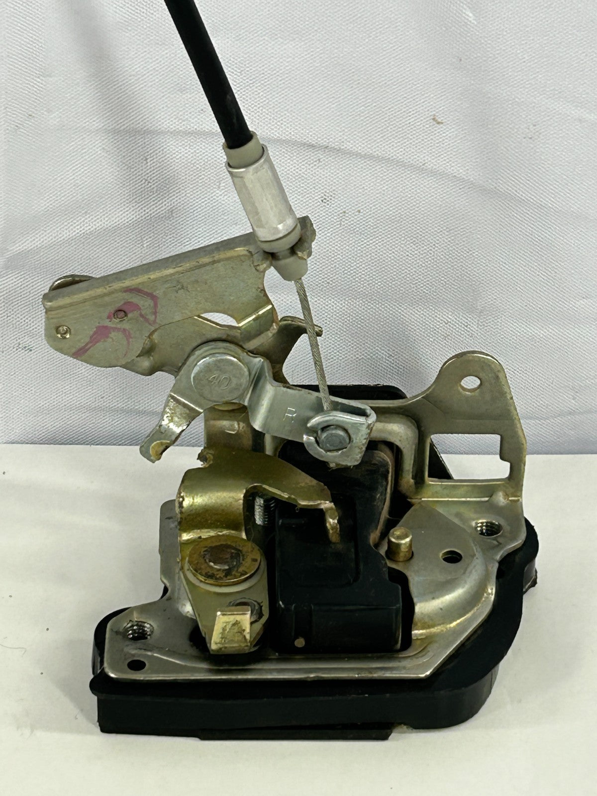 99-07 Toyota Land Cruiser Rear Right Door Lock Latch Actuator OEM 69050-60061