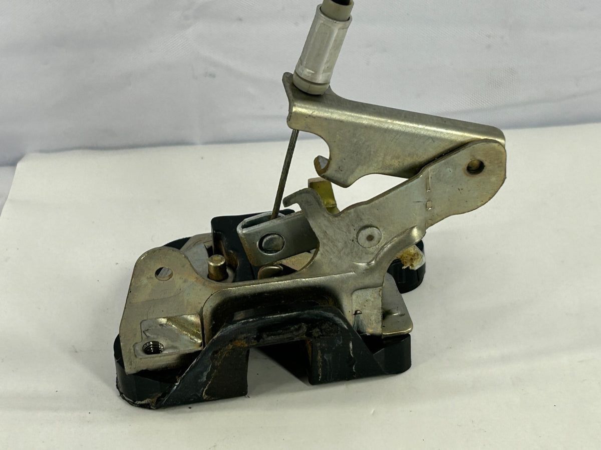 99-07 Toyota Land Cruiser Rear Right Door Lock Latch Actuator OEM 69050-60061