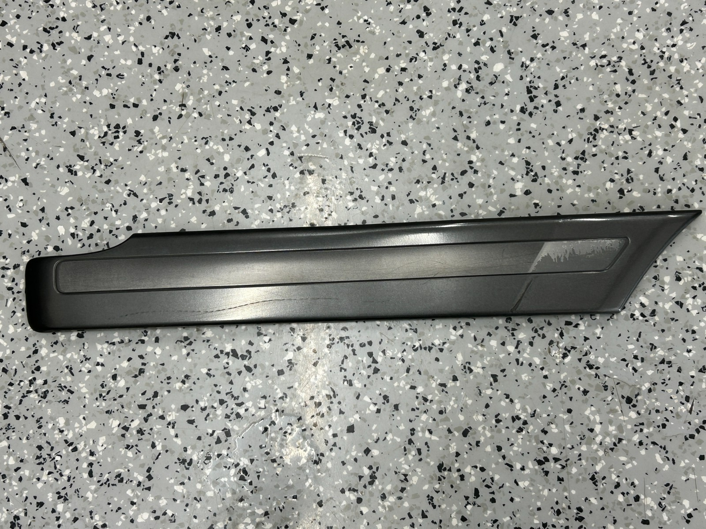 98-03 Toyota Land Cruiser Rear Right Quarter Panel Molding Trim OEM 75651-60180