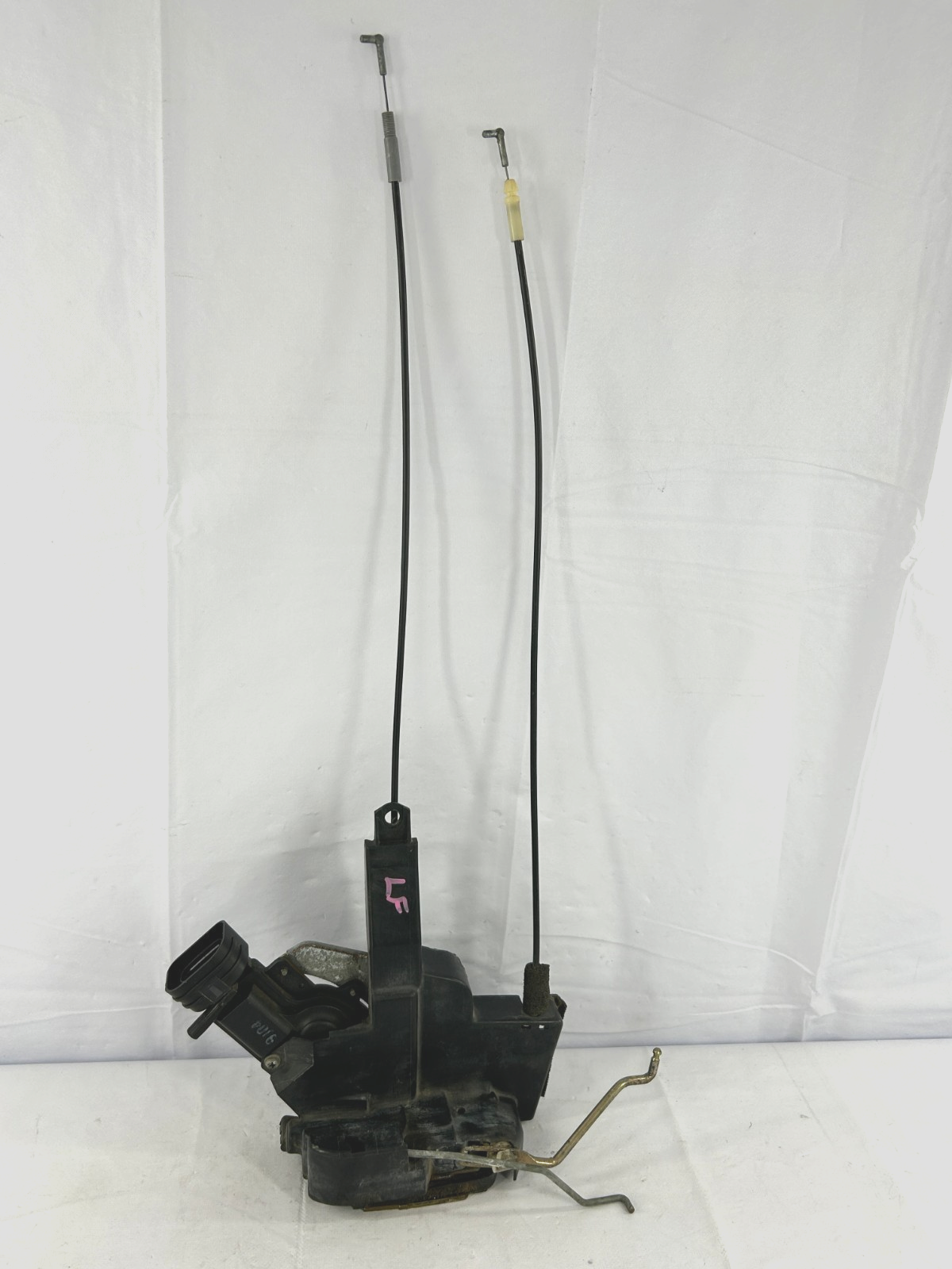 98-00 Toyota Land Cruiser Front Left Door Lock Latch Actuator OEM 69040-60080