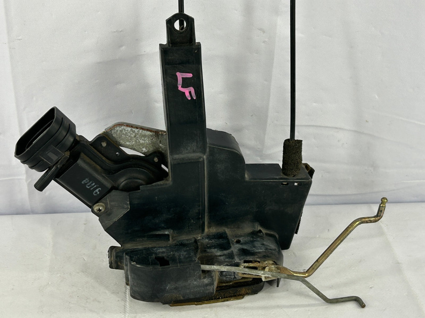 98-00 Toyota Land Cruiser Front Left Door Lock Latch Actuator OEM 69040-60080
