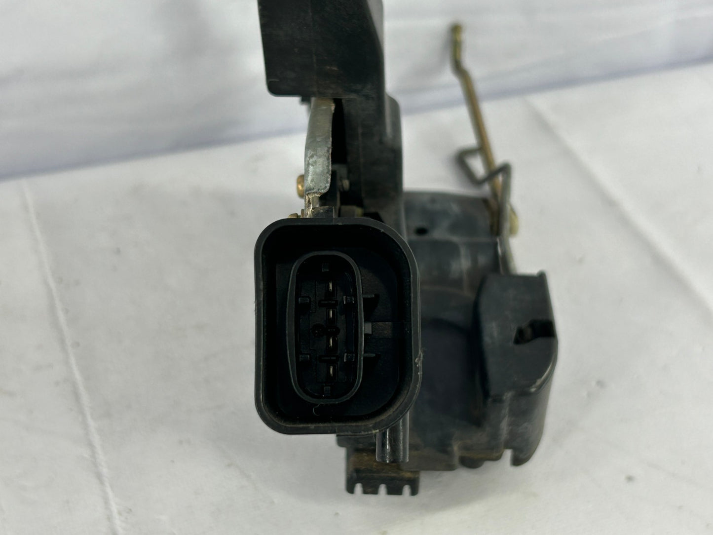 98-00 Toyota Land Cruiser Front Left Door Lock Latch Actuator OEM 69040-60080