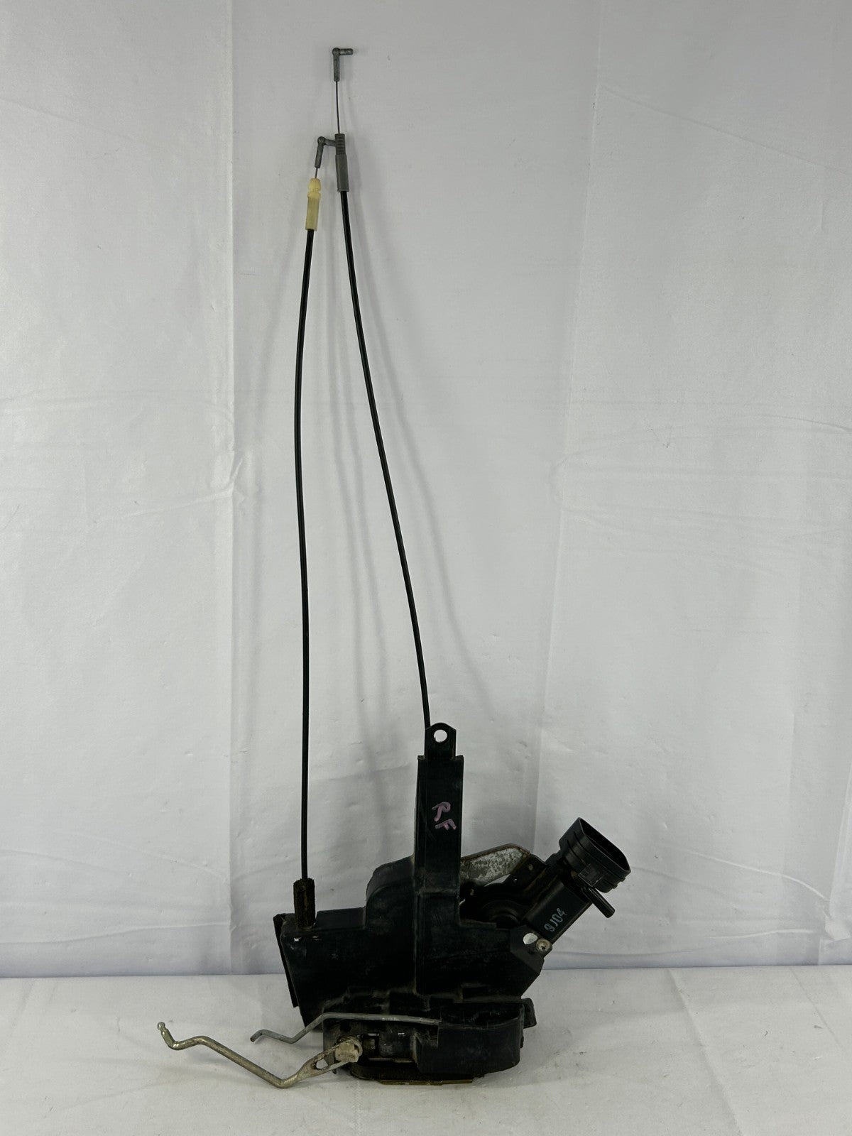 98-00 Toyota Land Cruiser Front Right Door Lock Latch Actuator OEM 69030-60080