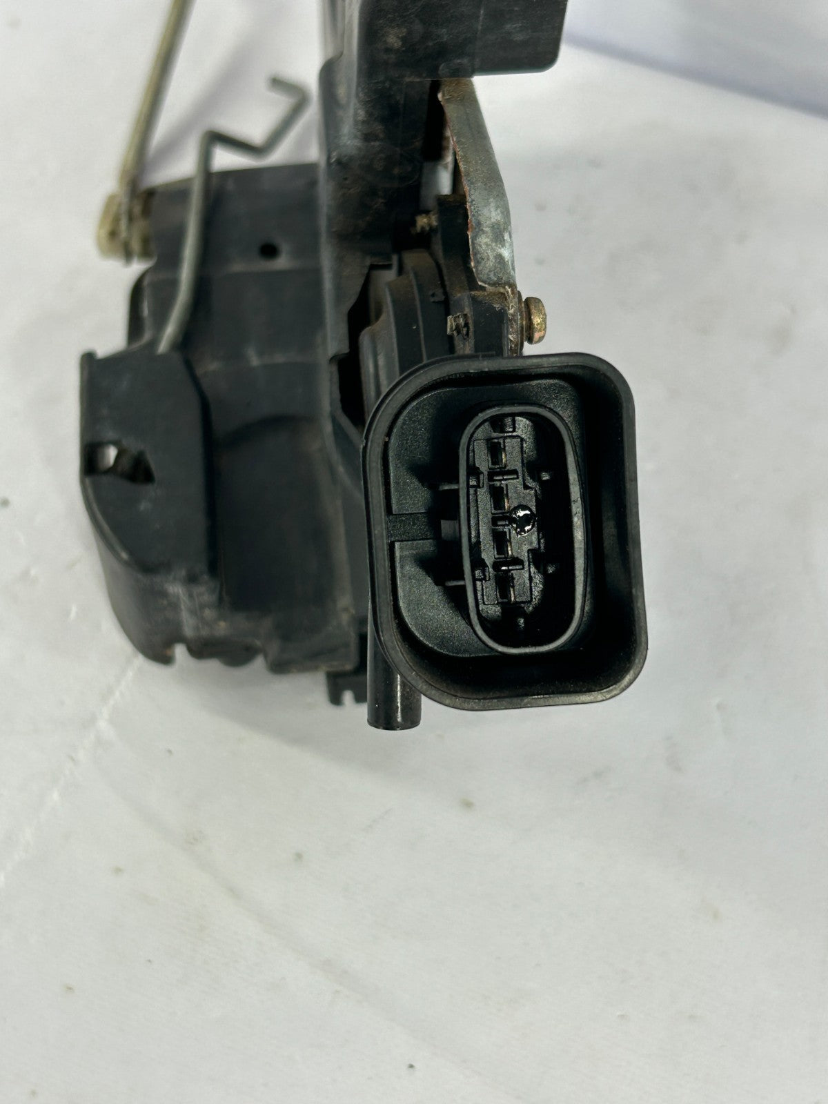 98-00 Toyota Land Cruiser Front Right Door Lock Latch Actuator OEM 69030-60080