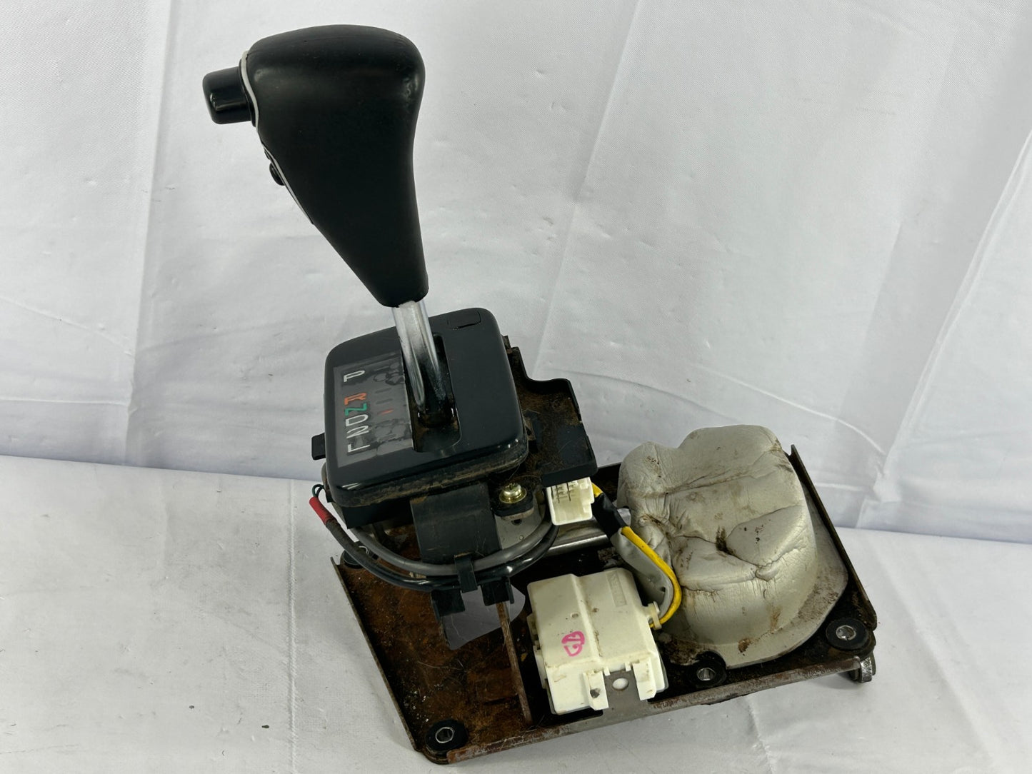98-03 Toyota Land Cruiser Automatic Gear Shift Selector Lever OEM 33055-60060