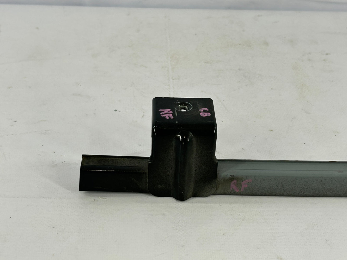 1998-2007 Toyota Land Cruiser Front Right Door Window Guide OEM 67403-60080