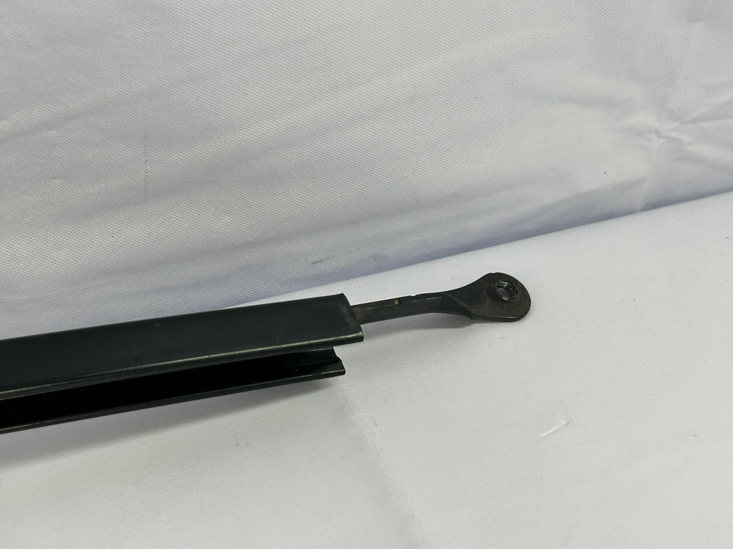 98-07 Toyota Land Cruiser Rear LH Window Rail Guide Support Bar OEM 67408-60040